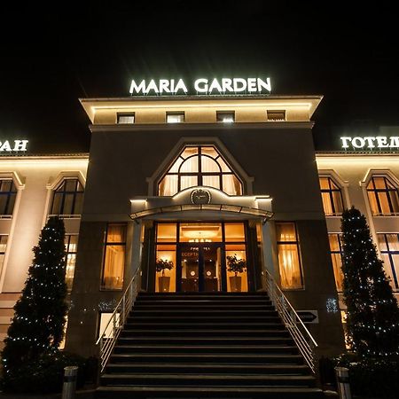 Maria Garden Hotel & Restaurant Ивано-Франкивск Екстериор снимка